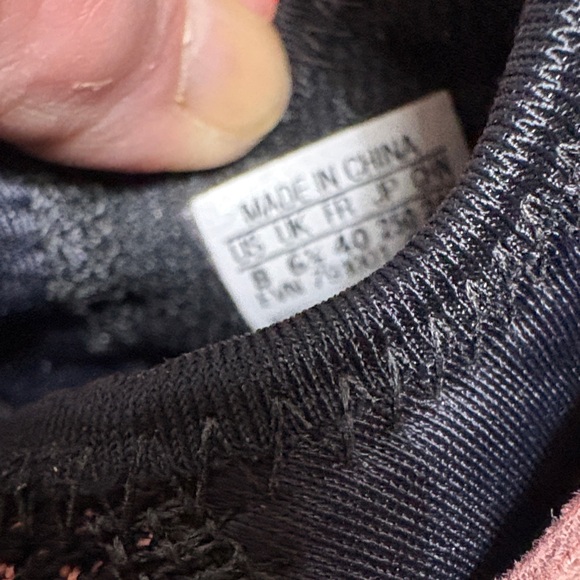 Adidas Women's Sneakers in Pink and Black - Picture 6 of 11